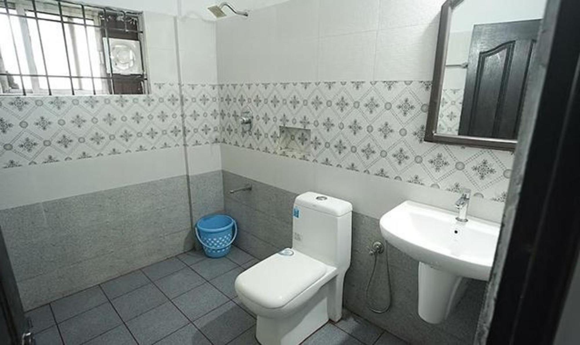 Fabhotel Lime Light Kochi Dış mekan fotoğraf